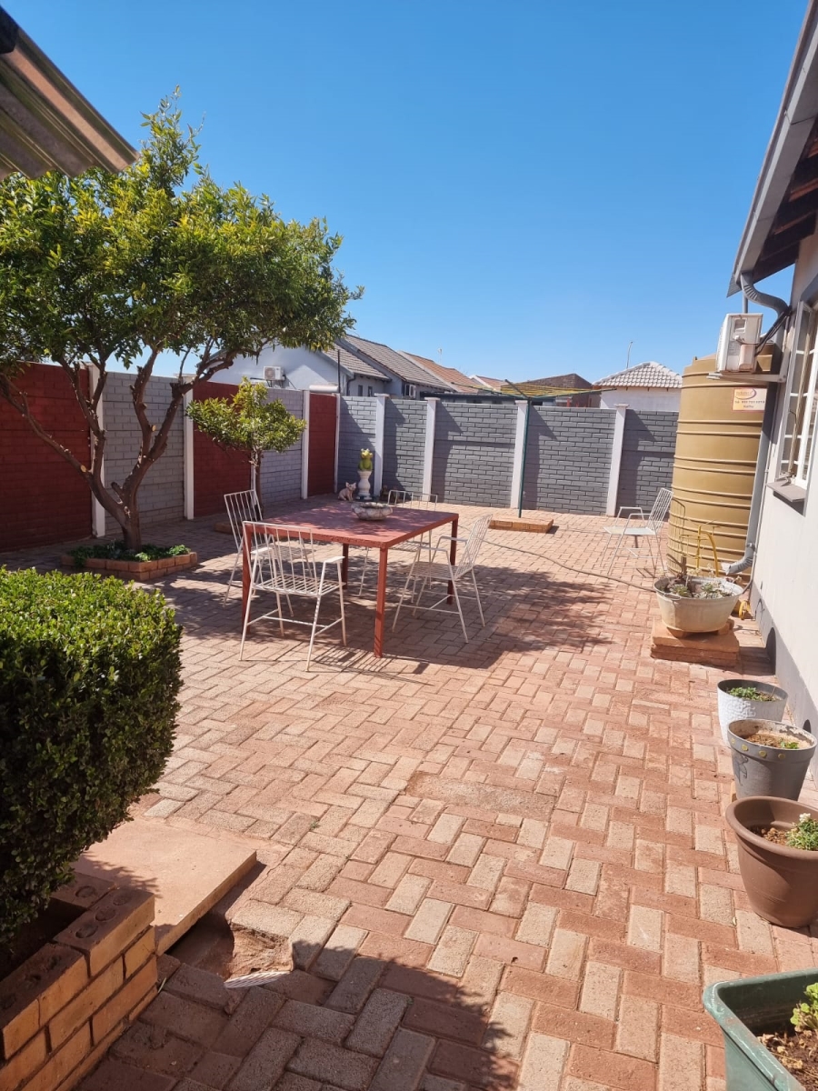 3 Bedroom Property for Sale in Kathu Northern Cape